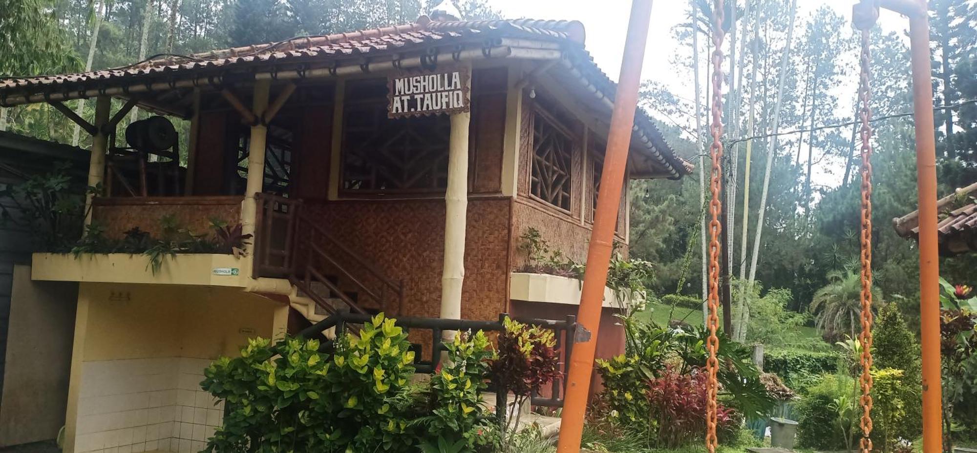 Resort Prima Cisarua Tagalbato Εξωτερικό φωτογραφία